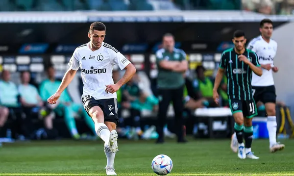 Legia Warszawa straci kluczowego piłkarza już zimą? Był obserwowany przez skautów