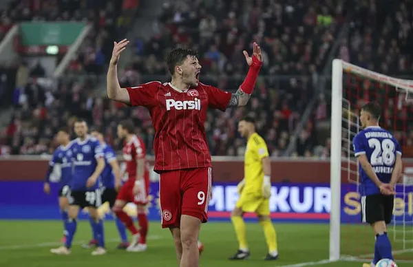 Dawid Kownacki zmienia barwy klubowe. Polak nowym zawodnikiem Werderu Brema