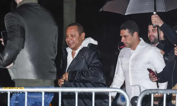 Ojciec Neymara stwierdził, że plotki o transferze są kłamstwem