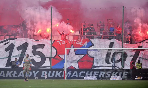 Widzew Ł&oacute;dź chce powt&oacute;rzenia meczu z Wisłą Krak&oacute;w. Prezes &ldquo;Białej Gwiazdy&rdquo; zabrał głos