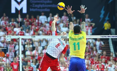 Liga Narodów siatkarzy 2023. Z kim grają Polacy w półfinale? Kiedy?