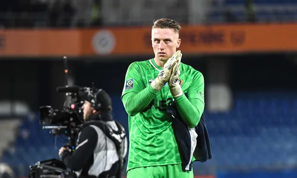 Marcin Bułka nadal jest niepokonany. Niesamowita statystyka polskiego bramkarza