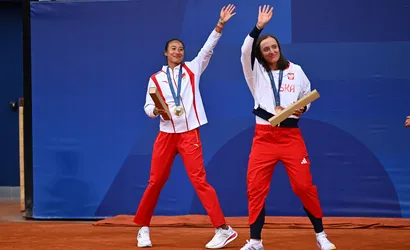 Iga Świątek narzeka na kalendarz WTA, a Zheng Qinwen stawia jej wyzwanie