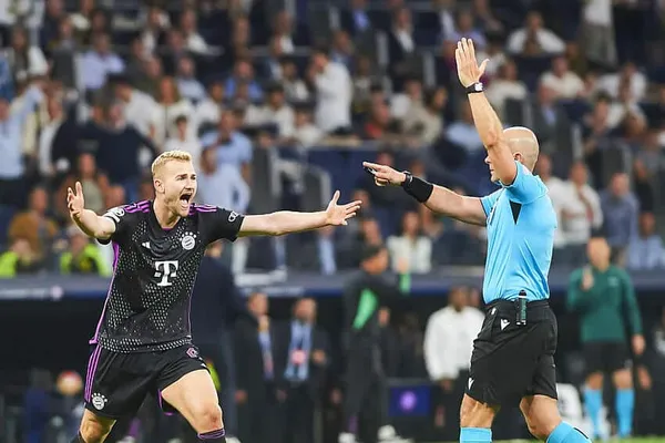 Szymon Marciniak w ogniu krytyki. “Niemożliwe, że gwizdnął w takiej sytuacji”