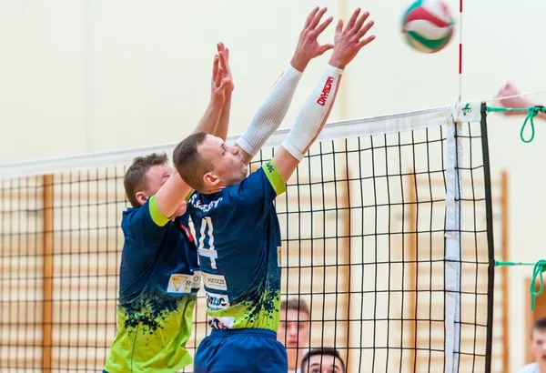 Siatkarze z Tomaszowa Lubelskiego powstali z martwych. Udany rewanż podopiecznych Patryka Nowaka nad Powiślakiem Końskowola