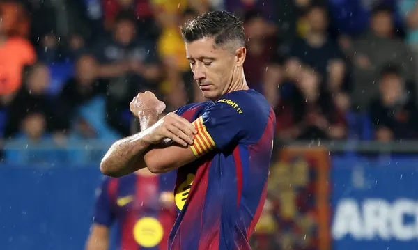Dlaczego Robert Lewandowski chciał odejść z Bayernu Monachium i co dalej po Barcelonie?